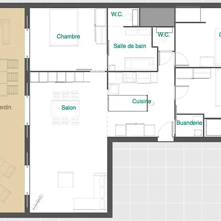 Ground Floor On Seafront With Large Terrace Lägenhet