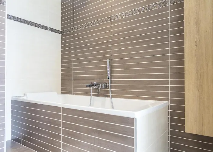 Seafront Apartment With Large Terrace Apartamento